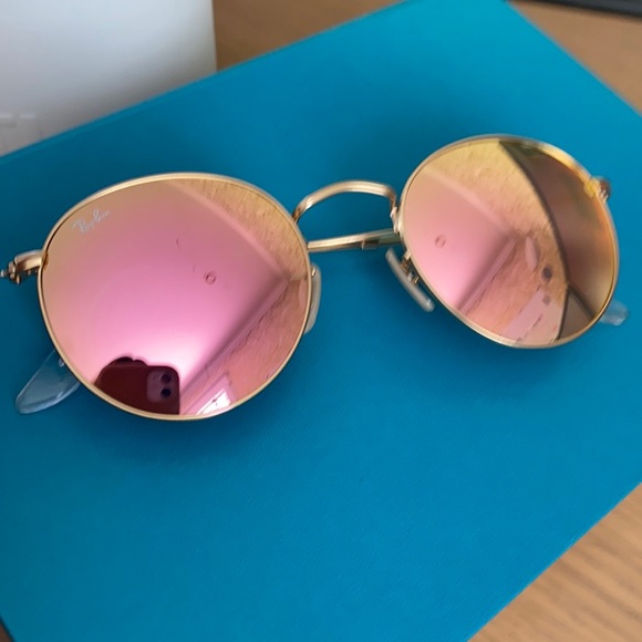 Pink & Gold Round Flash Ray-Bans - Picture 2 of 4